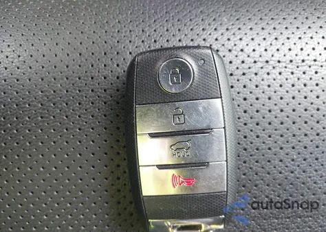 2020 Kia Sportage Ex z USA, uszkodzony, nr VIN KNDPN3ACXL7718967